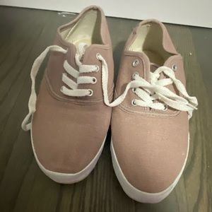 Urban Outfitters Sneakers